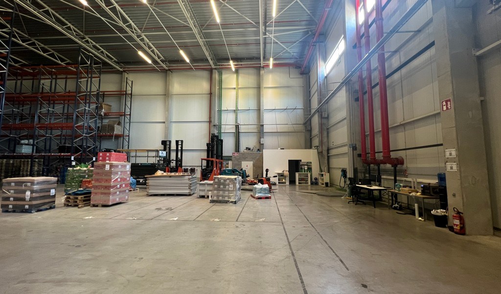 Opslagruimte te huur in industriezone Kluizendok te Evergem