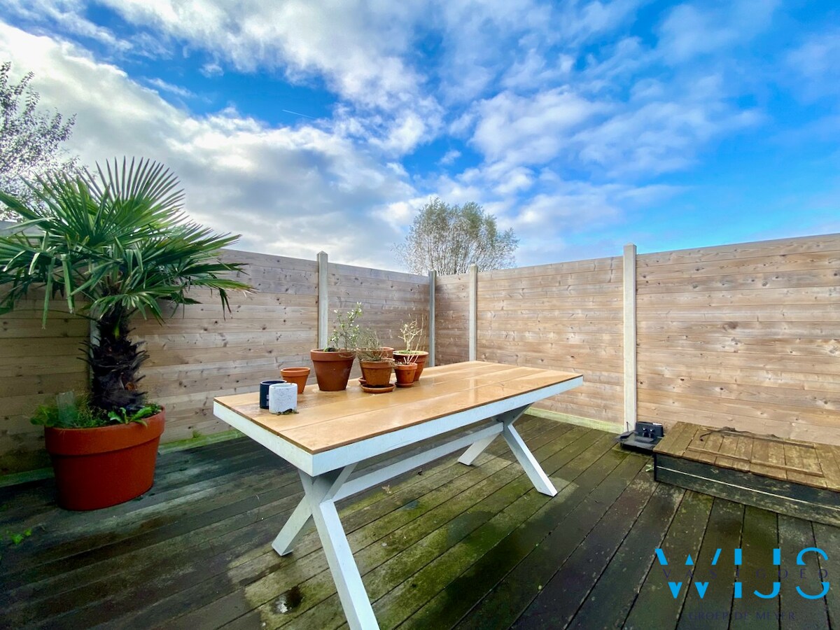 Instapklare gezinswoning te Lembeke ! 