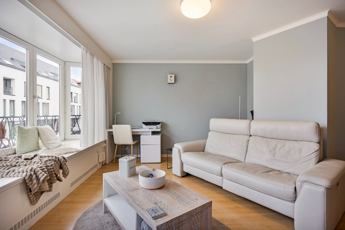 Opbrengsteigendom met handelspand en 3 appartementen te koop in Heverlee op een super ligging! 