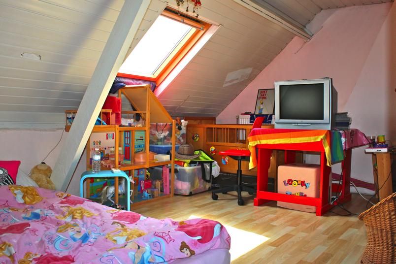 Levendige, heel charmante gezinswoning met terras en tuin 