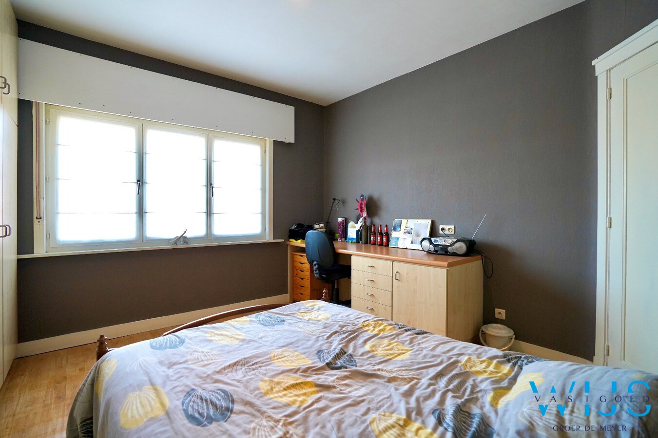 Stevig woonhuis aan de rand van het centrum van Sleidinge 