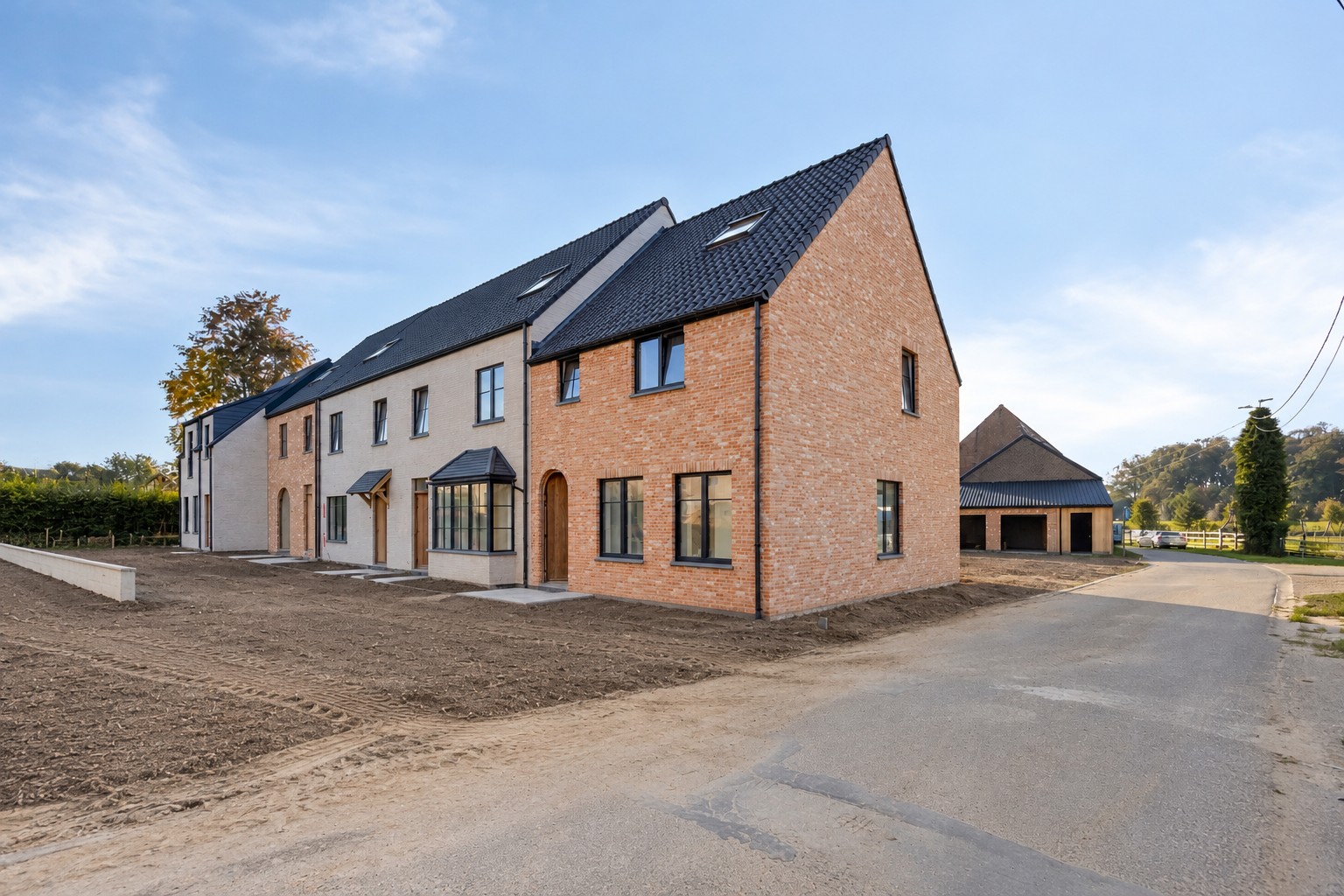 Afgewerkte halfopen bebouwing met 3 slaapkamers, tuin, terras en garage in Kerkom! - EPB A kWh/m² - bewoonbare opp. 147 m² - 6% BTW Mogelijk 