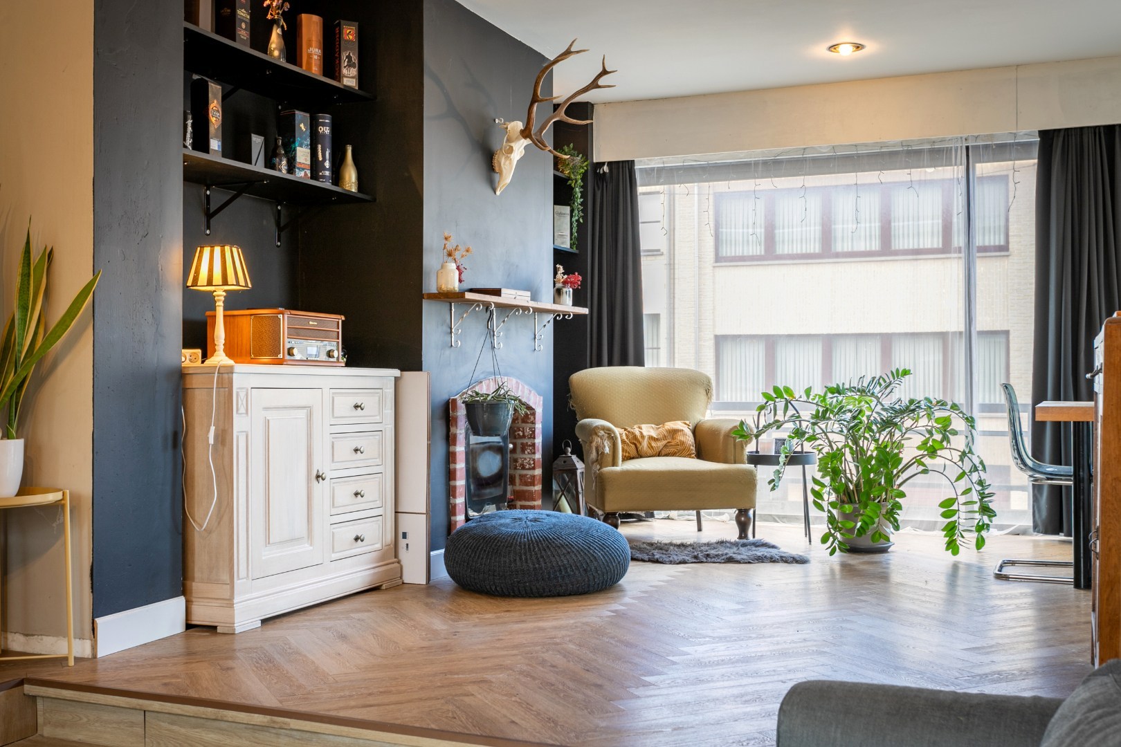 Solide woning met 6 slaapkamers, tuin en garage 