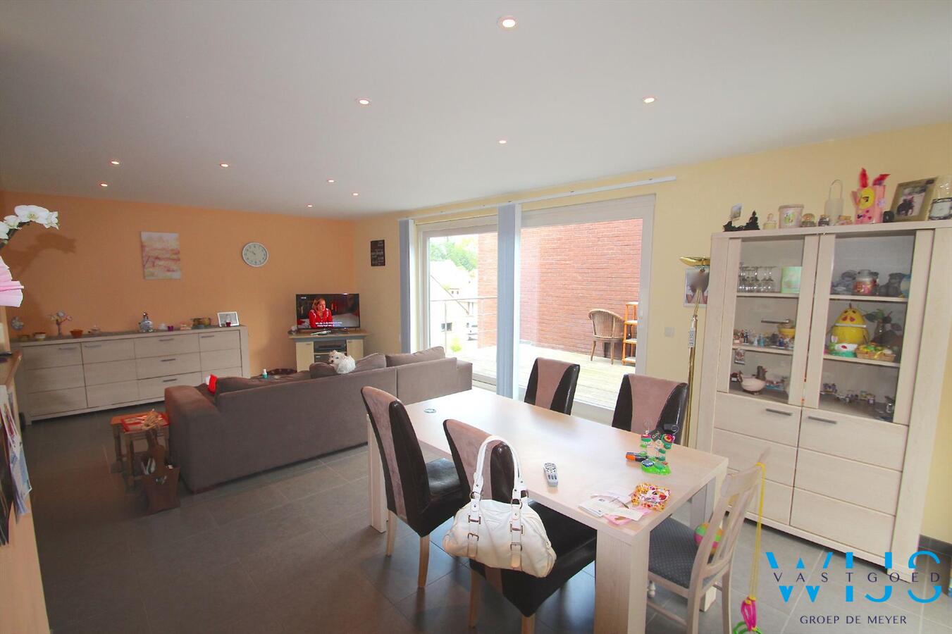 Landelijk gelegen duplexwoning centrum Assenede ! Mooie locatie ! 