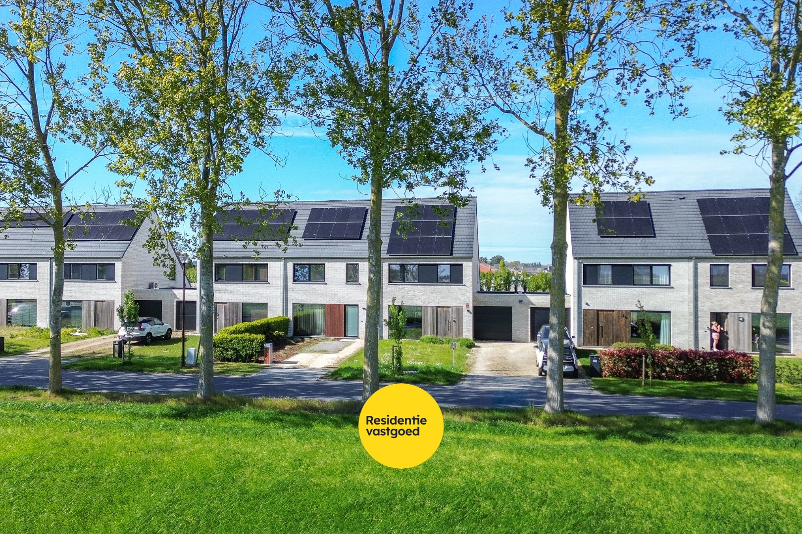 Moderne en energiezuinige halfopen bebouwing (2020) met 4 slaapkamers in Vosseslag, De Haan 