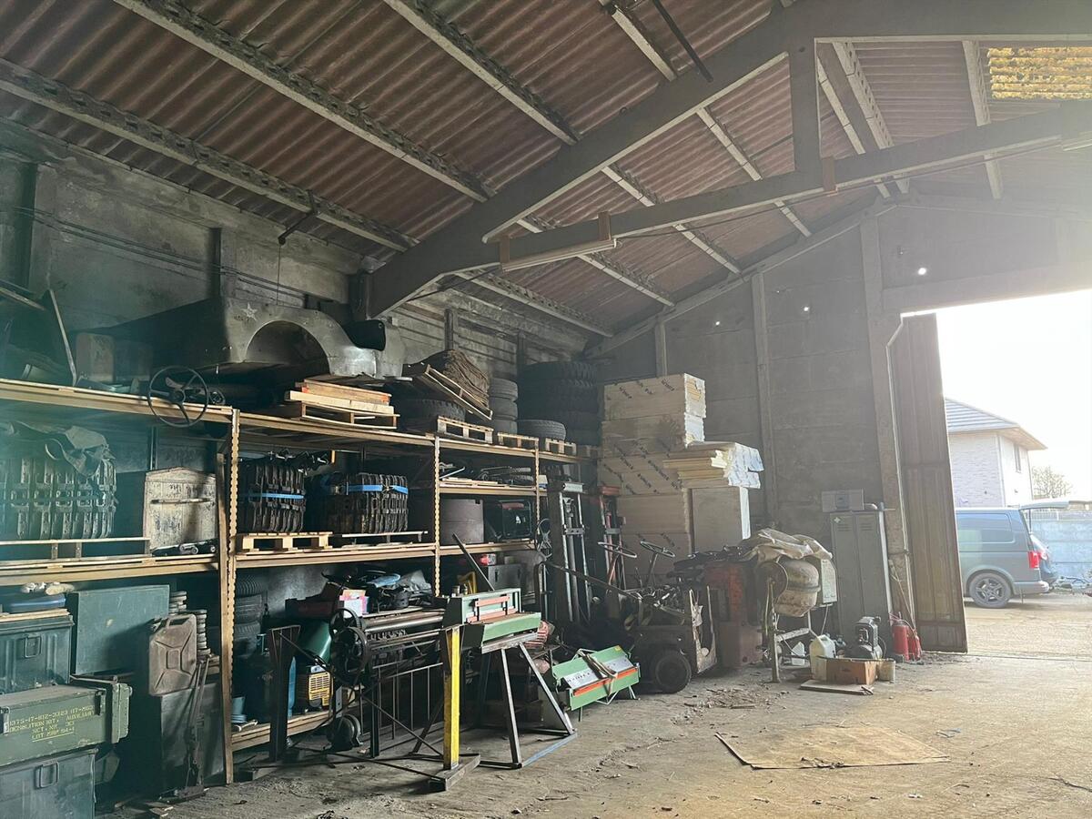Loods bedrijfsgebouw te Werken Kortemark 