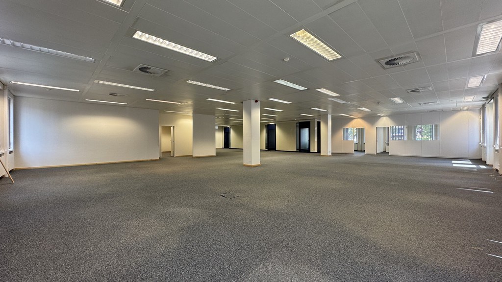 Instapklare kantoren te huur vlakbij E19 in Kontich