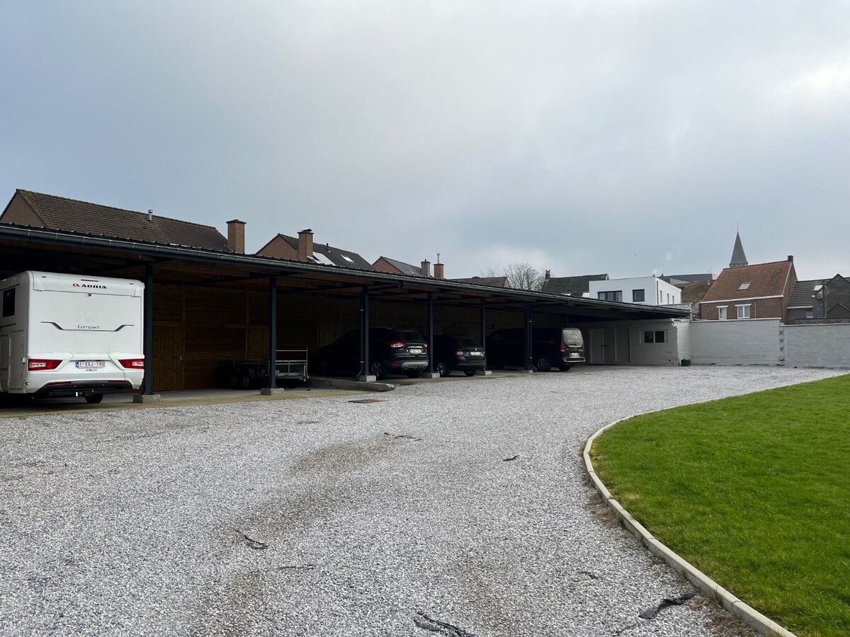 Carport - Gavere centrum. 