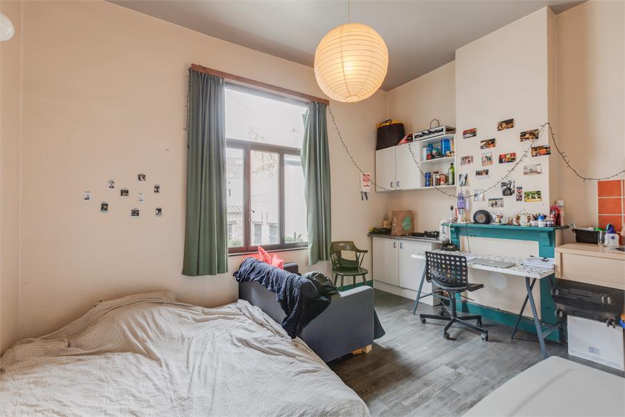 Centraal gelegen opbrengsteigendom met 8 entiteiten 