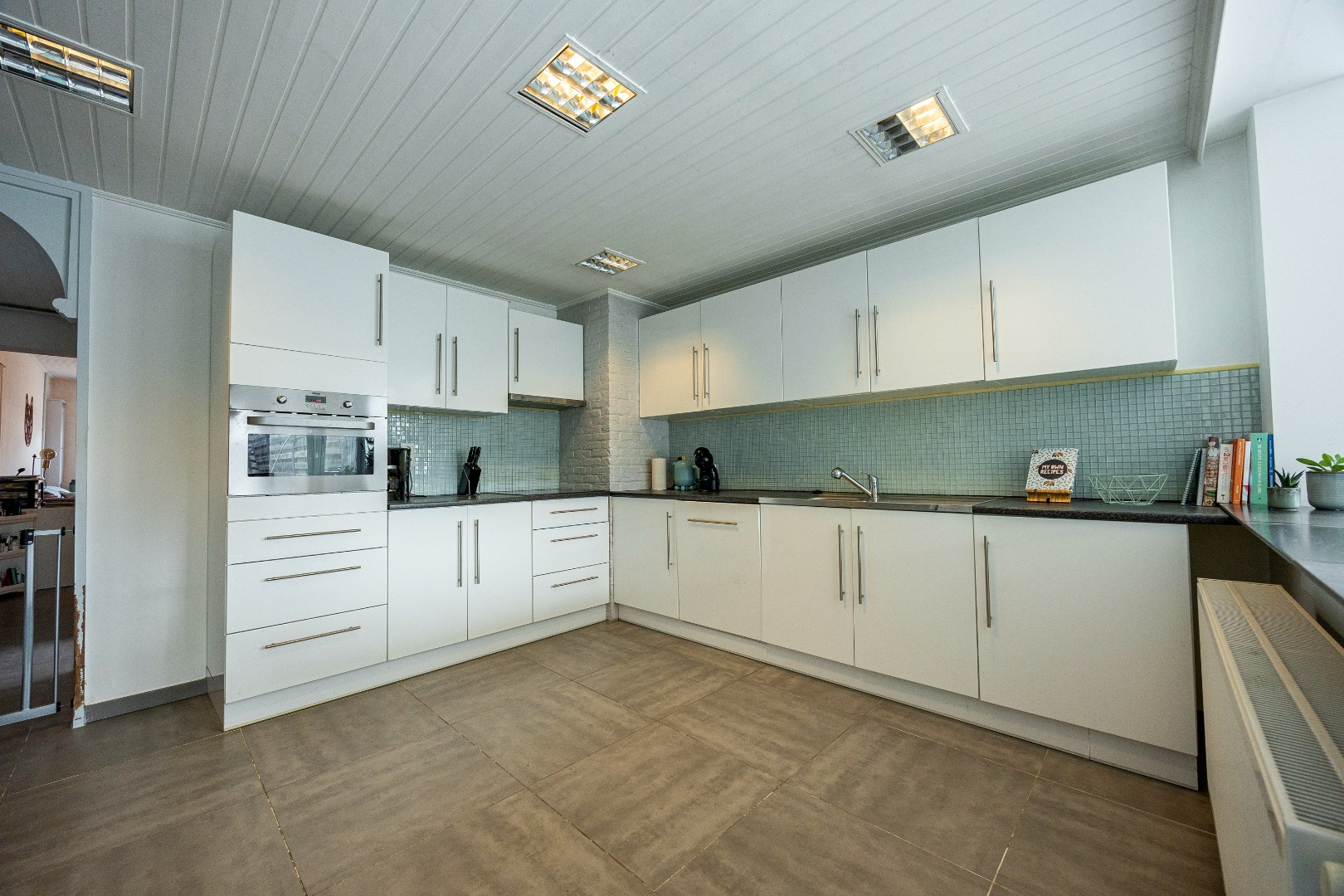 Instapklare woning met tuin, oprit en groene ligging te Sint-Katherina-Lombeek 