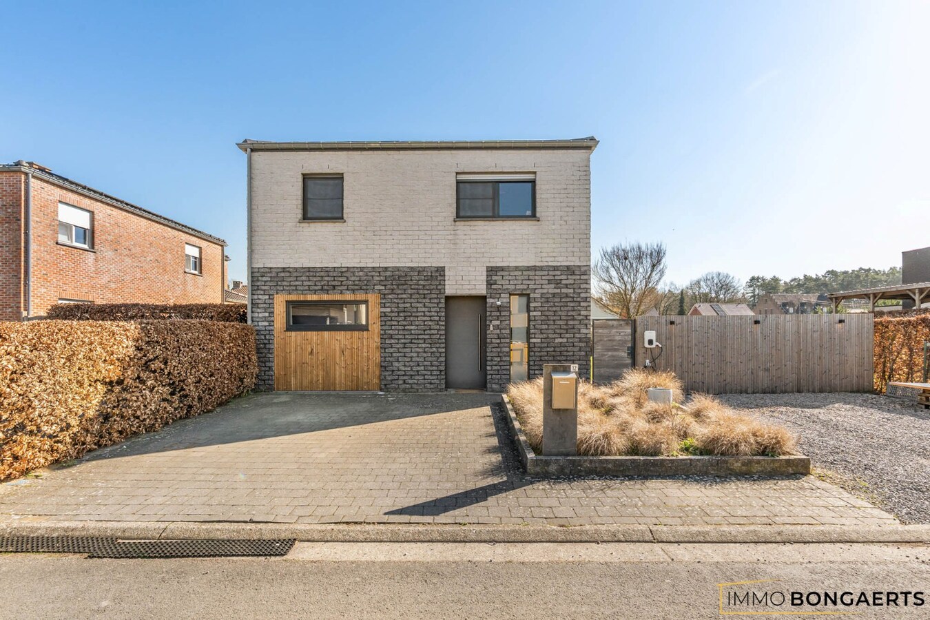 Energiezuinige woning met zwembad op rustige ligging in As 