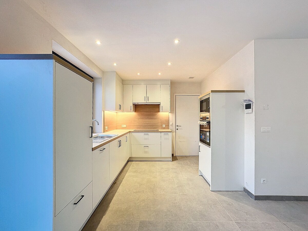 Nieuwbouwappartement met 2 slaapkamers met ruim terras! 