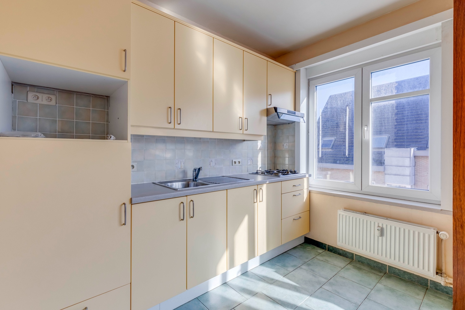 Zeer goed gelegen 2 slaapkamer appartement 