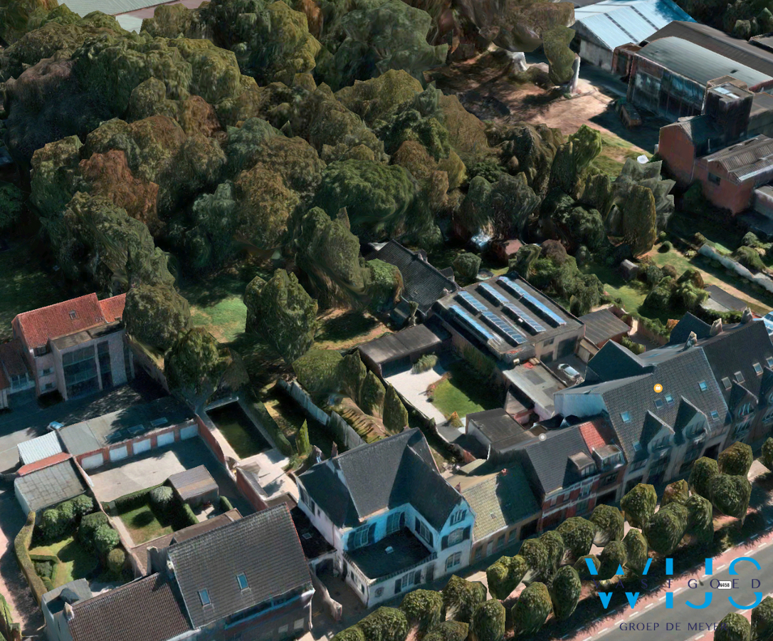 Karaktervolle dokterswoning op 3.106m² in CENTRUM ERTVELDE 