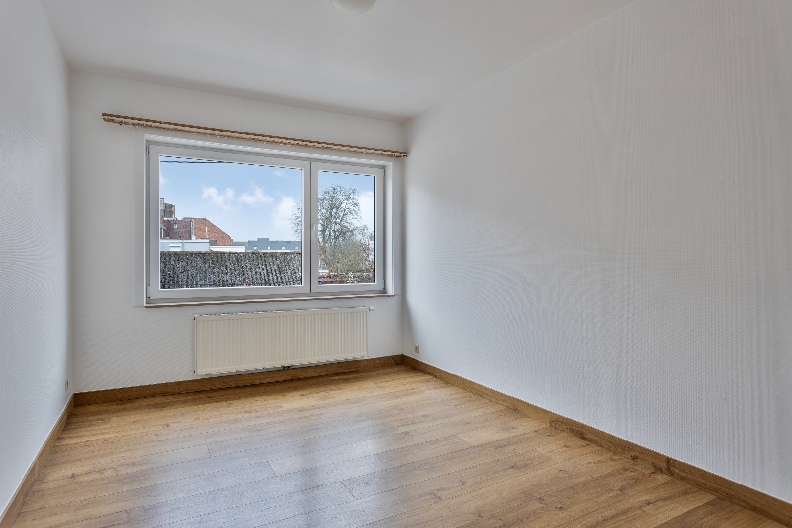Ruim appartement 2 slpks, balkon en garage 