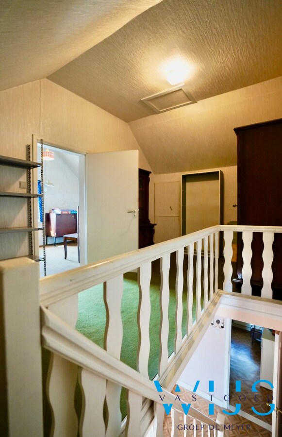 Stevig woonhuis centraal in Ertvelde ! 