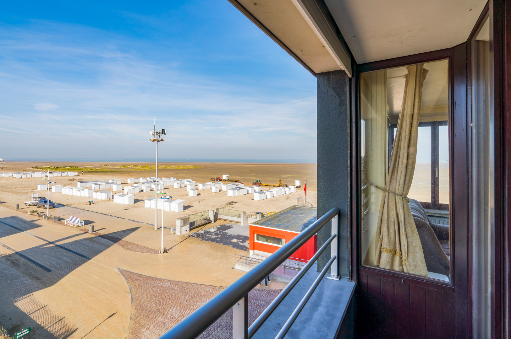 prachtig hoek appartement met 2 slaapkamers 