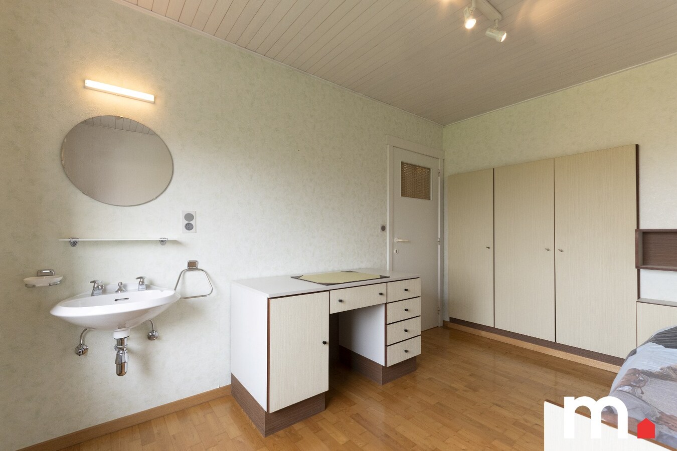 Alleenstaande villa met 5 slaapkamers en zonnige tuin 1127 m² op TOPligging ! 