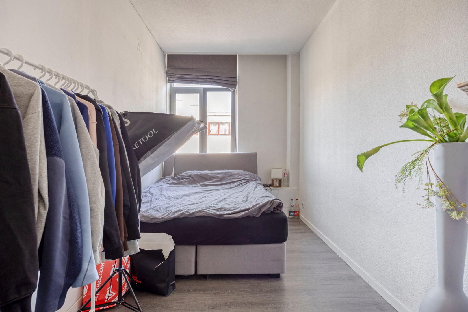 Handelshuis met horecazaak, 2 appartementen en luxueuze loft op toplocatie in Leopoldsburg 