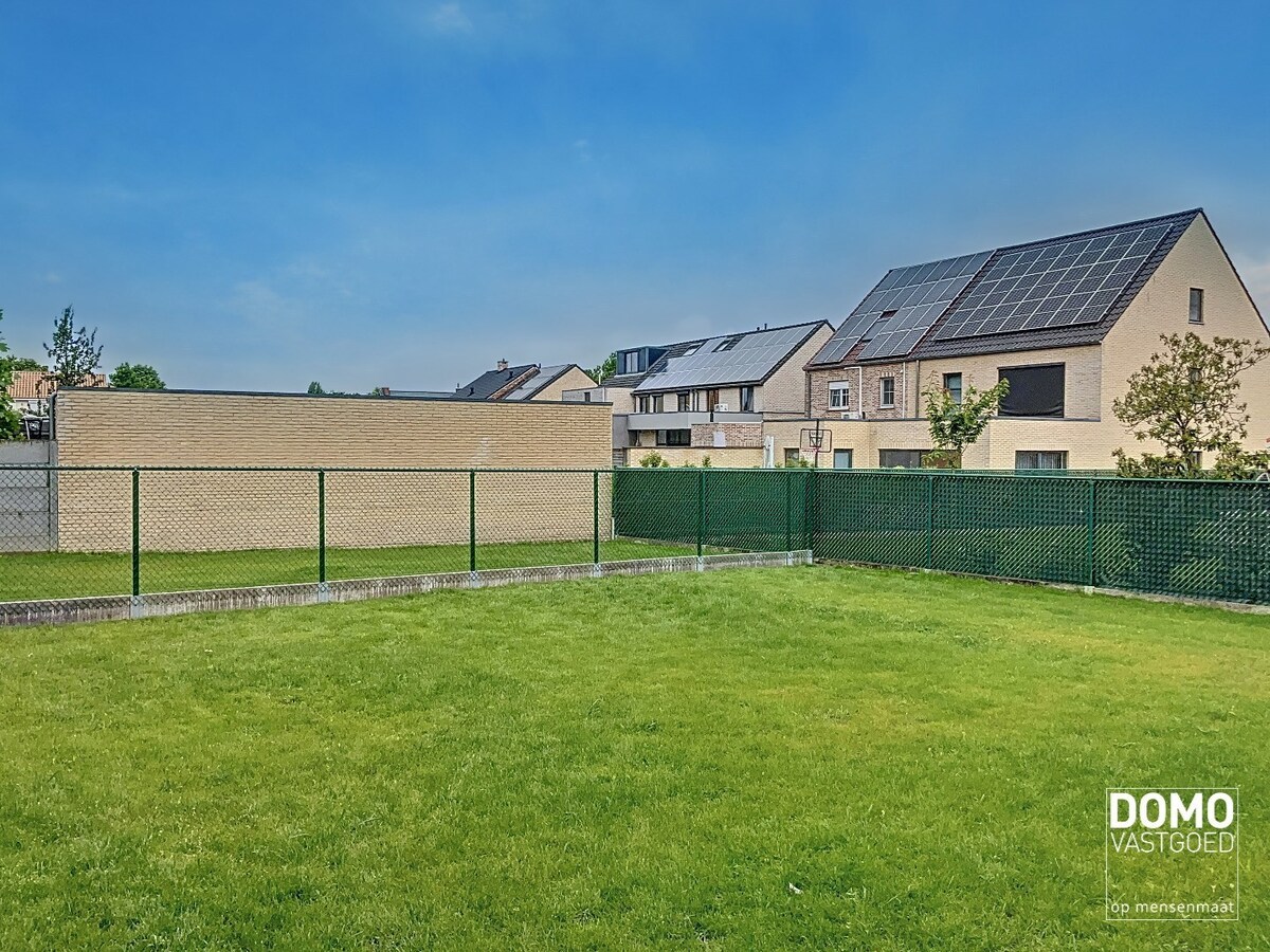 Gerenoveerde woning met tuin en inpandige garage gelegen te Spalbeek, 2 slaapkamers, 140m² bewoonbare oppervlakte, Energielabel C 