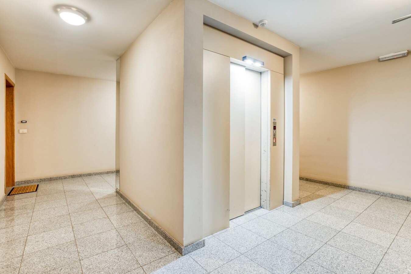 Ruim hoekappartement in recente residentie - instapklaar - 105M2 