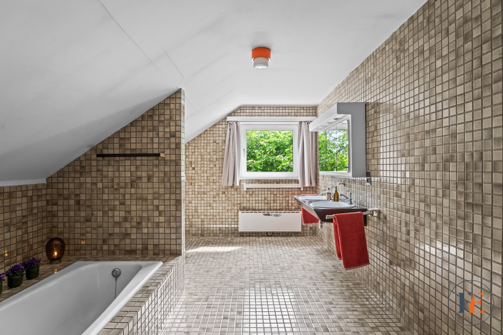 Exclusieve te renoveren HOB te Baarle-Drongen op een perceel van ca.2.000m2 met richtprijs 