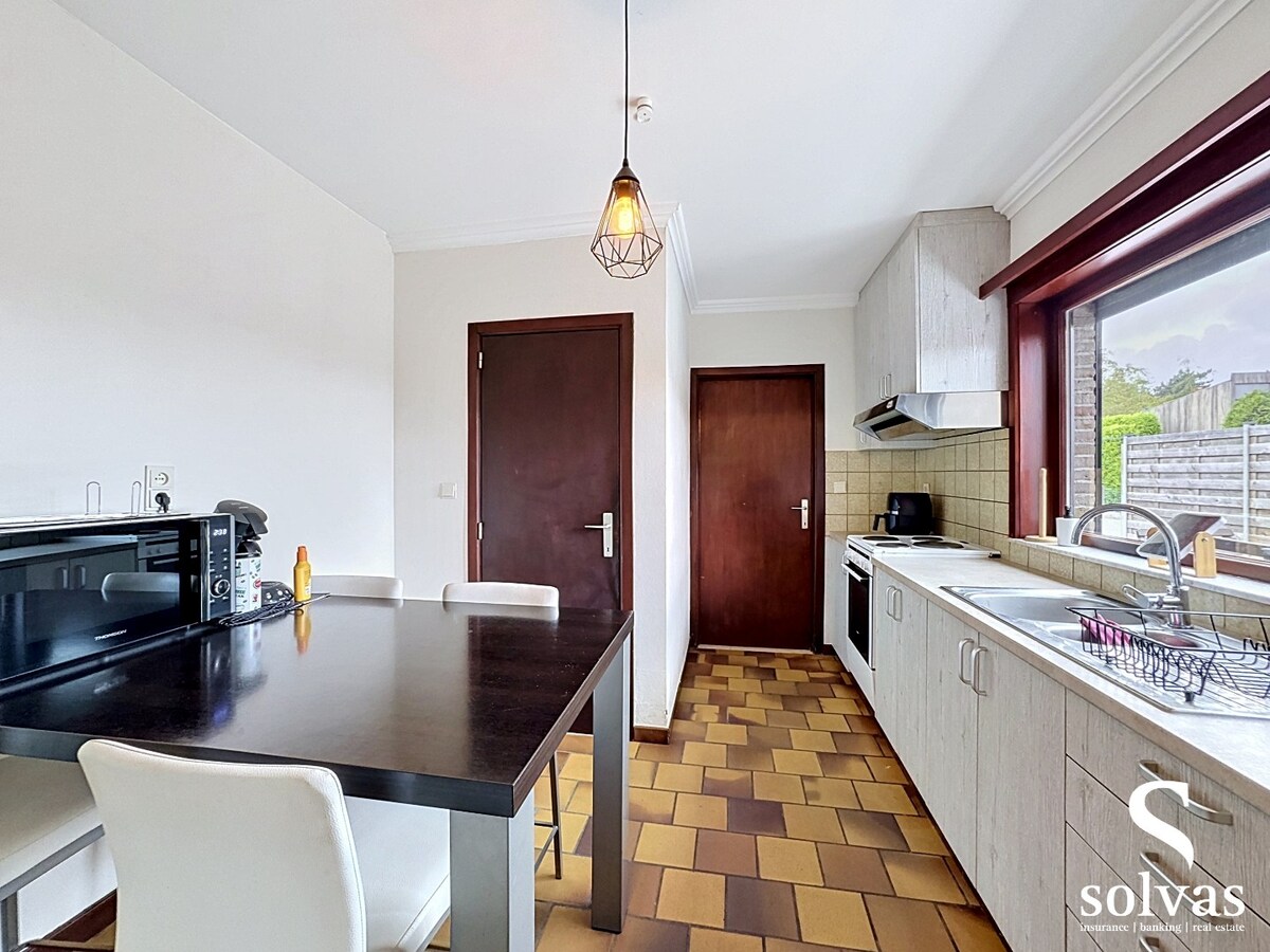 Halfopen woning gelegen te Eeklo 