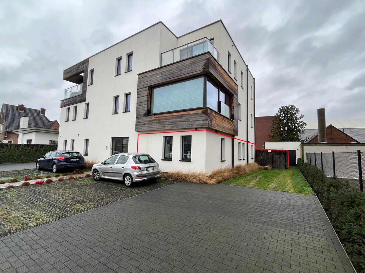 Energiezuinig, gelijkvloers 2-slpk-appartement 