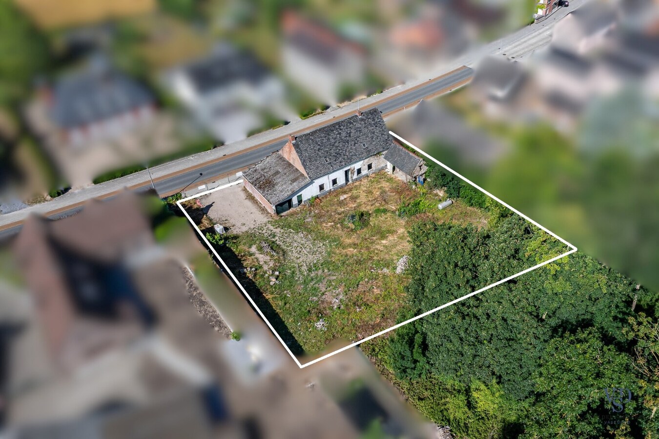 2 loten bouwgrond in hartje Dikkelvenne. 