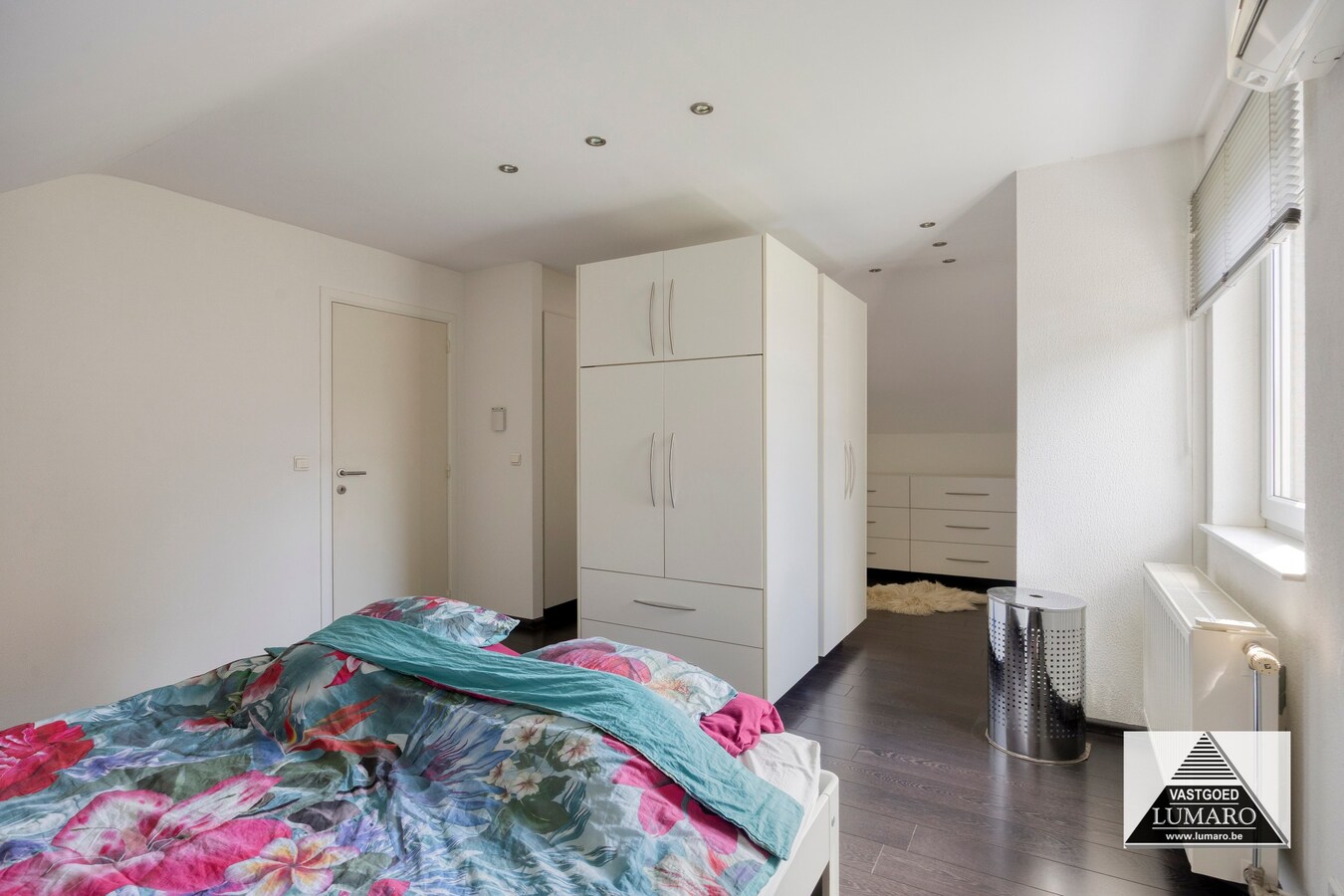 Vrijstaand landhuis op 2.942m². Instapklaar. Energielabel B. 