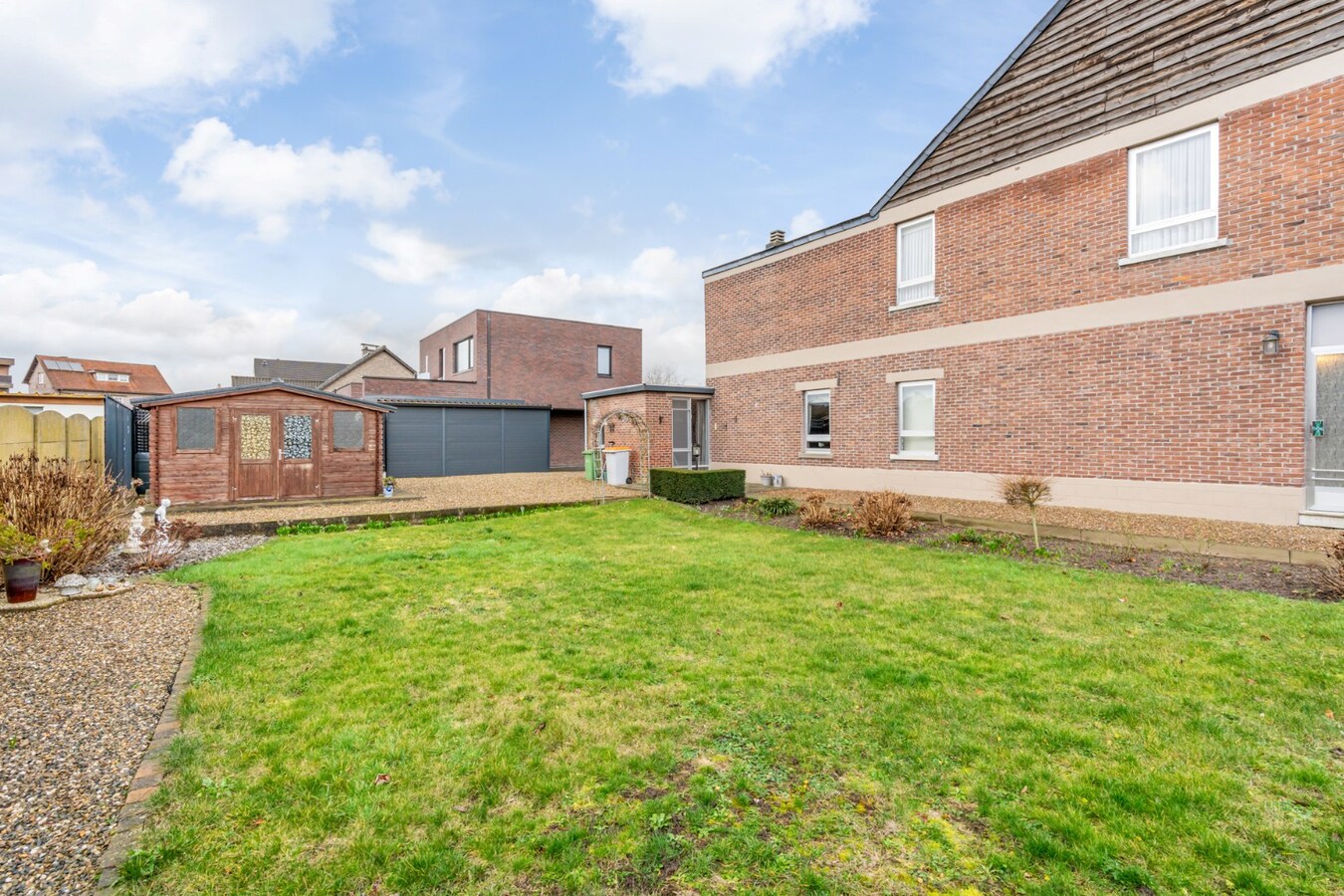 Charmante gezinswoning op een perceel van 5a58ca te Lanklaar, een deelgemeente van Dilsen-Stokkem. 