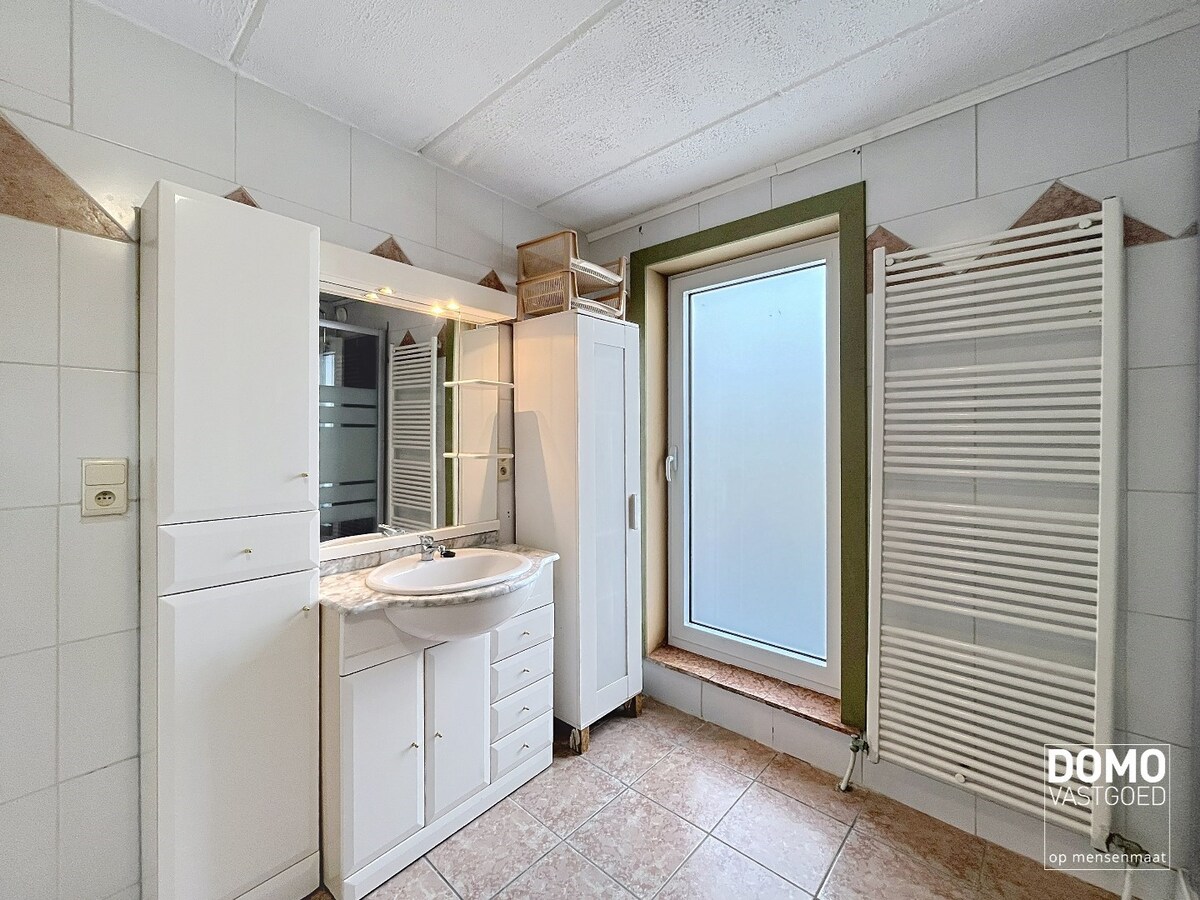 APPARTEMENTSGEBOUW  bestaande uit 1 studio en 1 appartement gelegen te Hasselt 