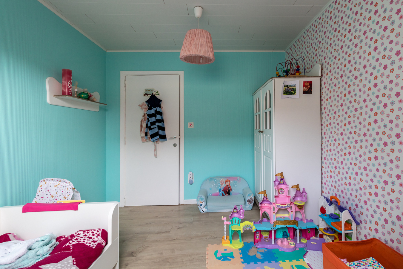 Gezinswoning met 4 slaapkamers en garage op 364m² te Ichtegem 