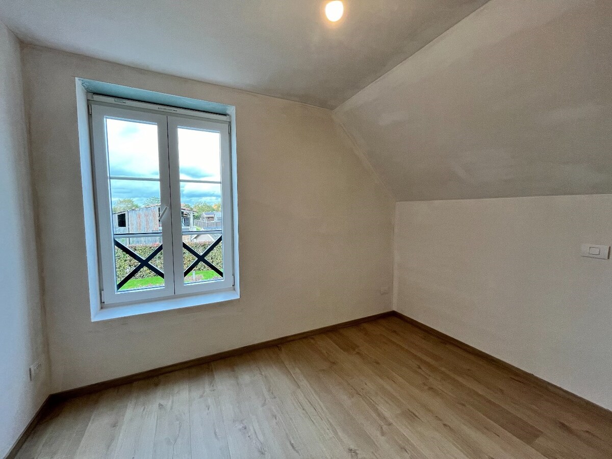 Instapklare nieuwbouwwoning met carport te Langemark 