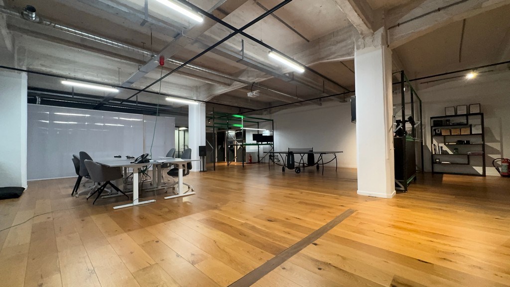 Loftkantoren te huur in Handelsdokcenter bij Gent-Dampoort