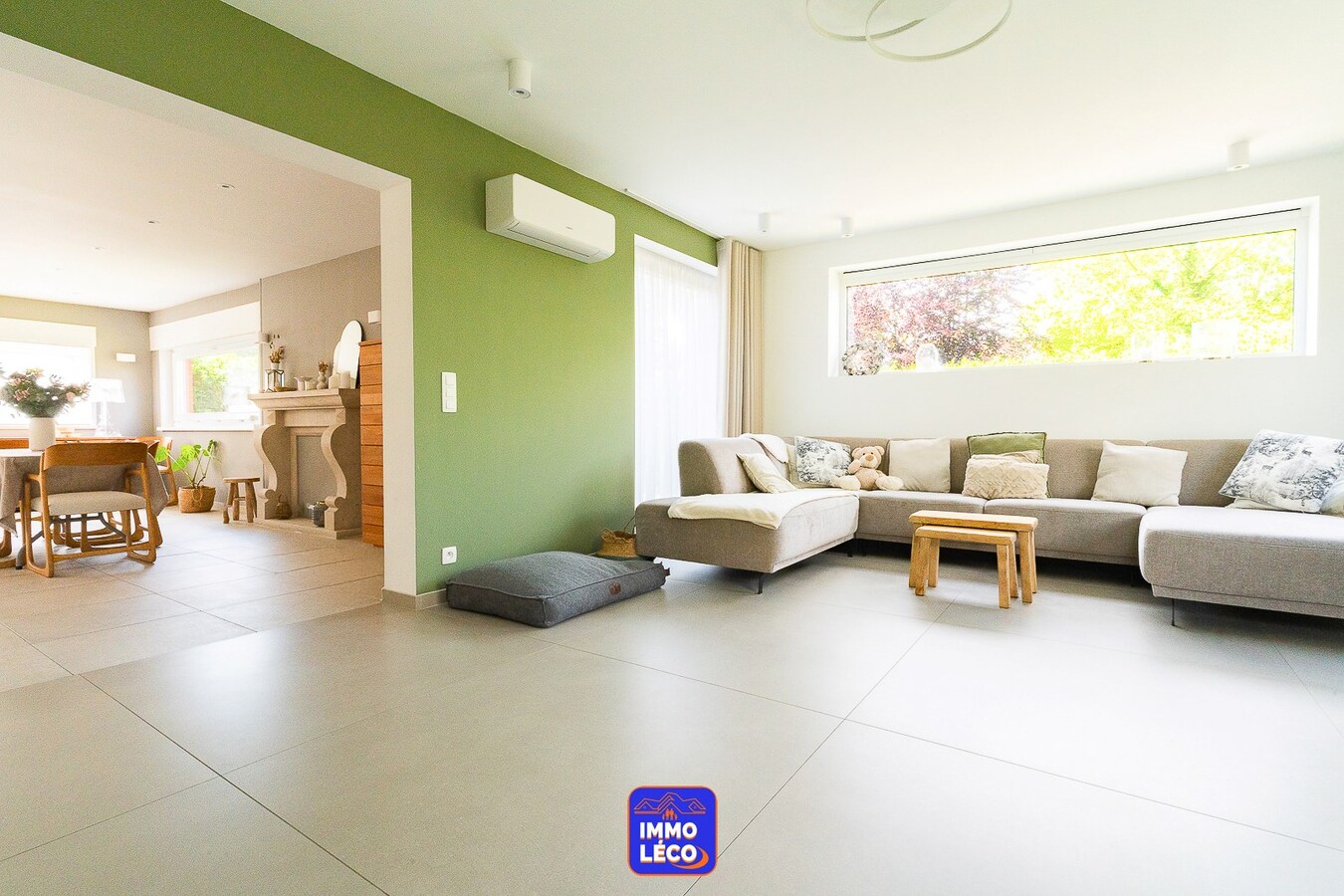 Semi "Plain-Pied" 6 chambres, 2 salles de bains, jardin, carport 2 voitures, COUP DE COEUR ! 