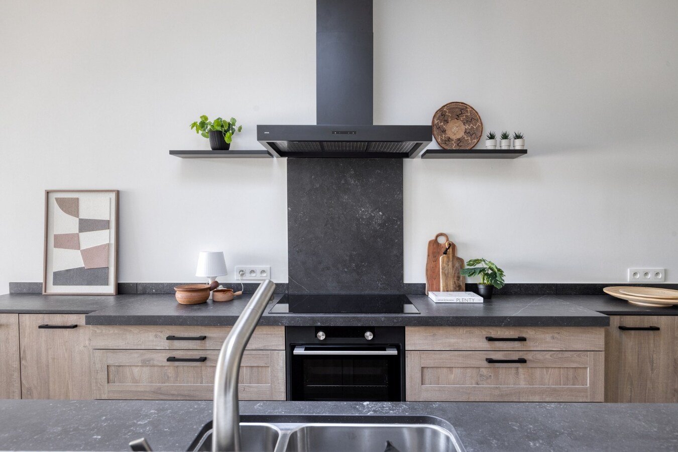 Prachtig volledig gerenoveerde woning met tuin en 3 slaapkamers in Tienen 