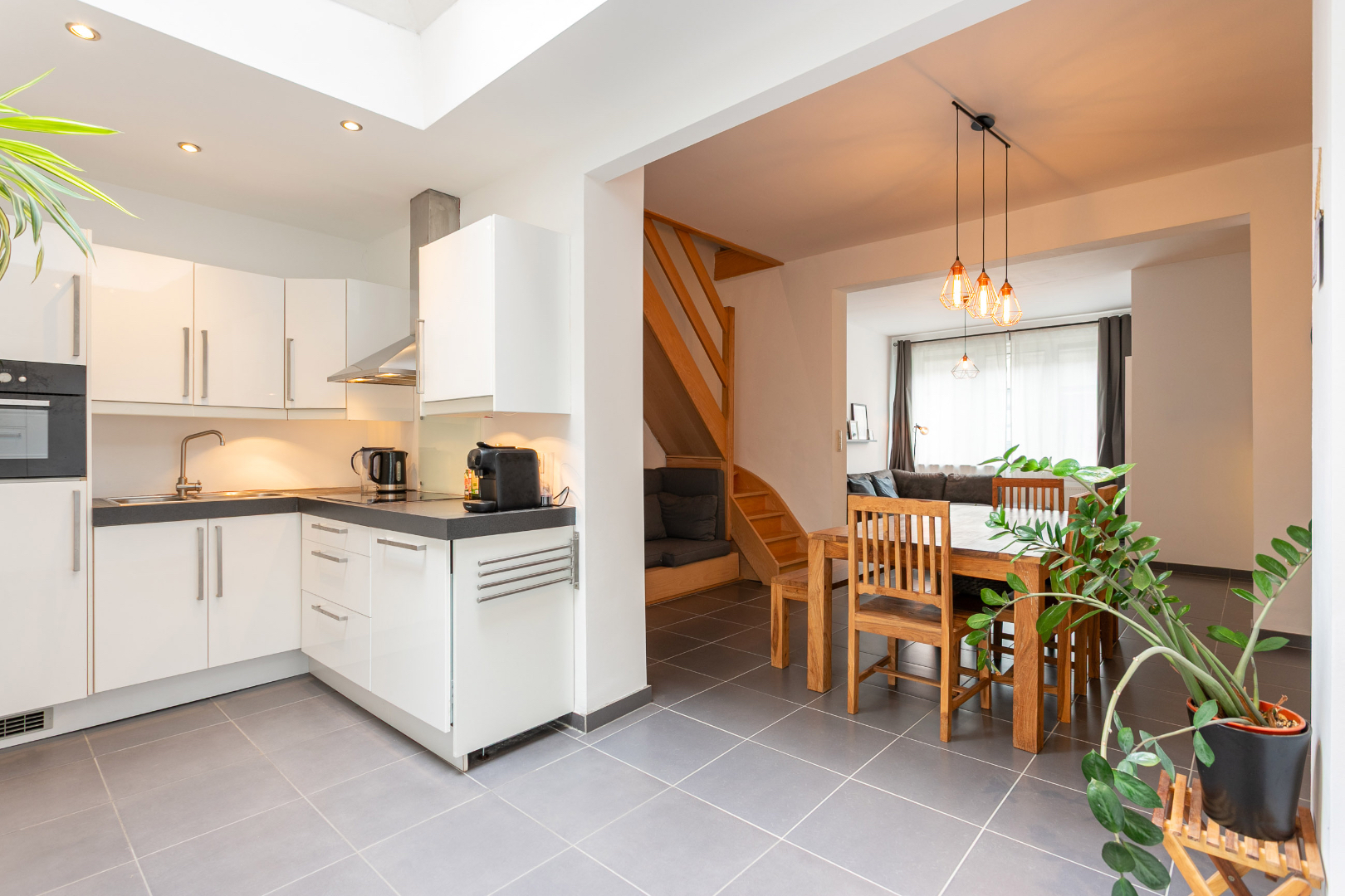 Instapklare woning (EPC B) met 3 slpk, 2 badk en terras te Halle (nabij station) 