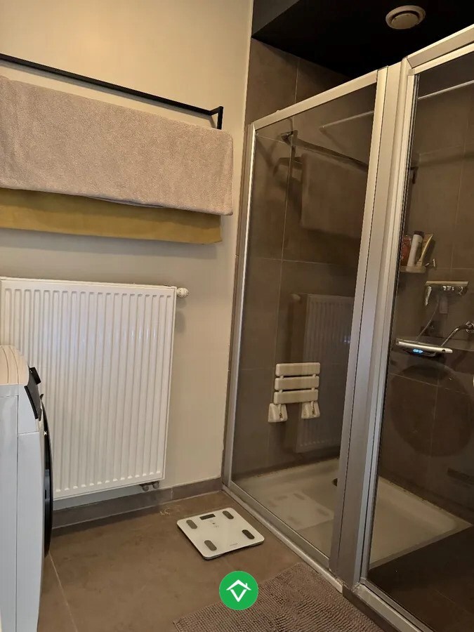 Prachtig appartement met 2 slaapkamers garage en groot terras te Leke 