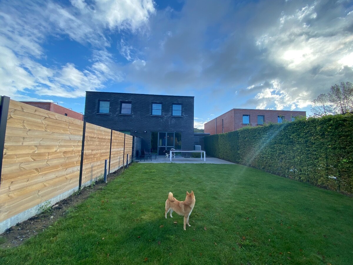 Maison moderne 3 chambres avec jardin à Frasnes ! 