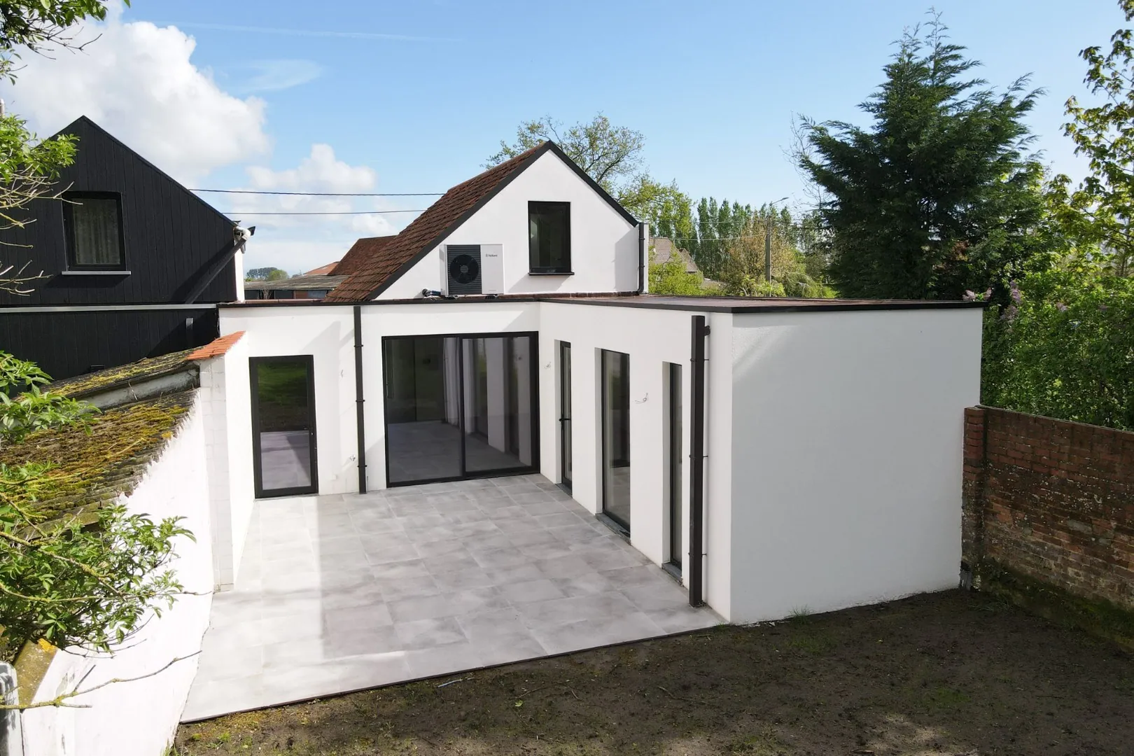 Volledig gerenoveerde woning op landelijke ligging te Eernegem