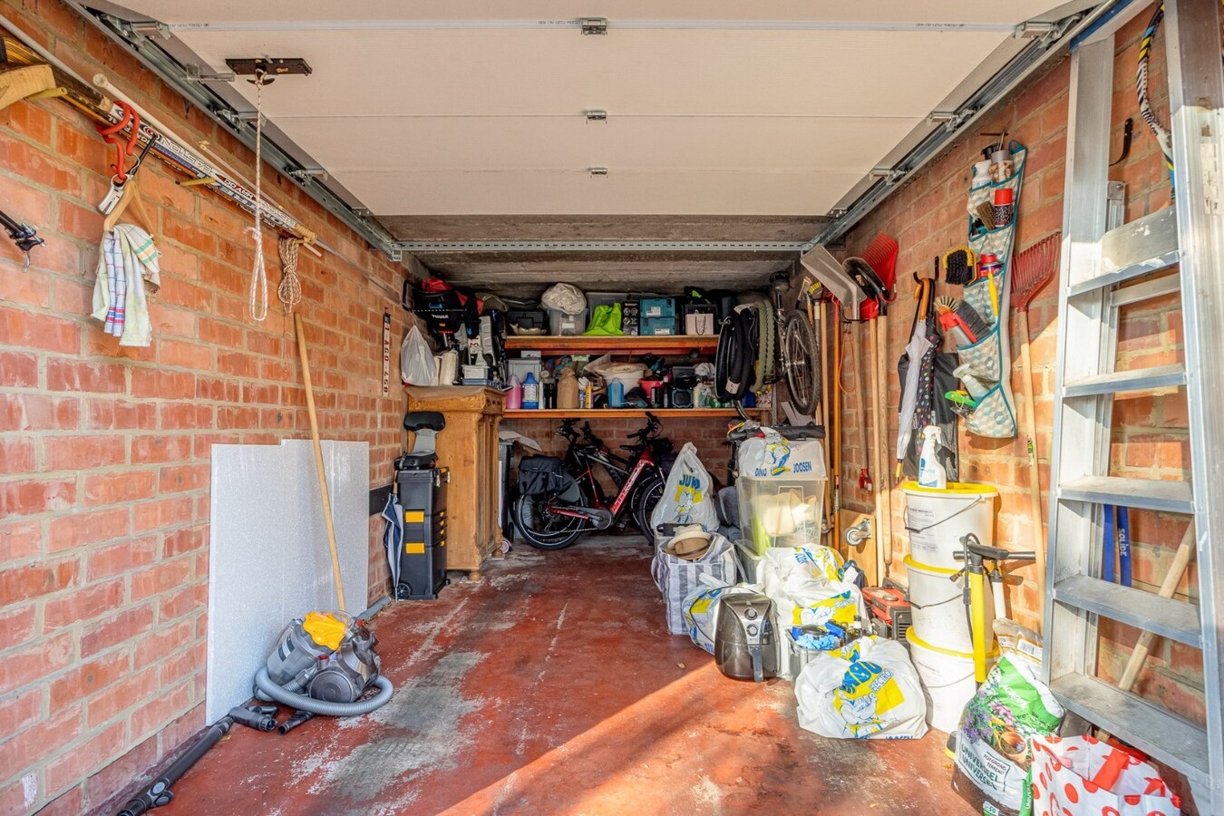 Charmant appartement met 2 slpk en terras te Wommelgem! 