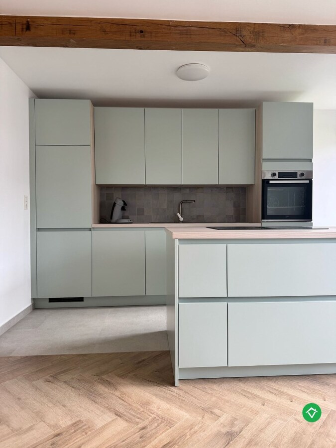 Gerenoveerd 2-slaapkamerappartement met tuin in Klemskerke, De Haan 