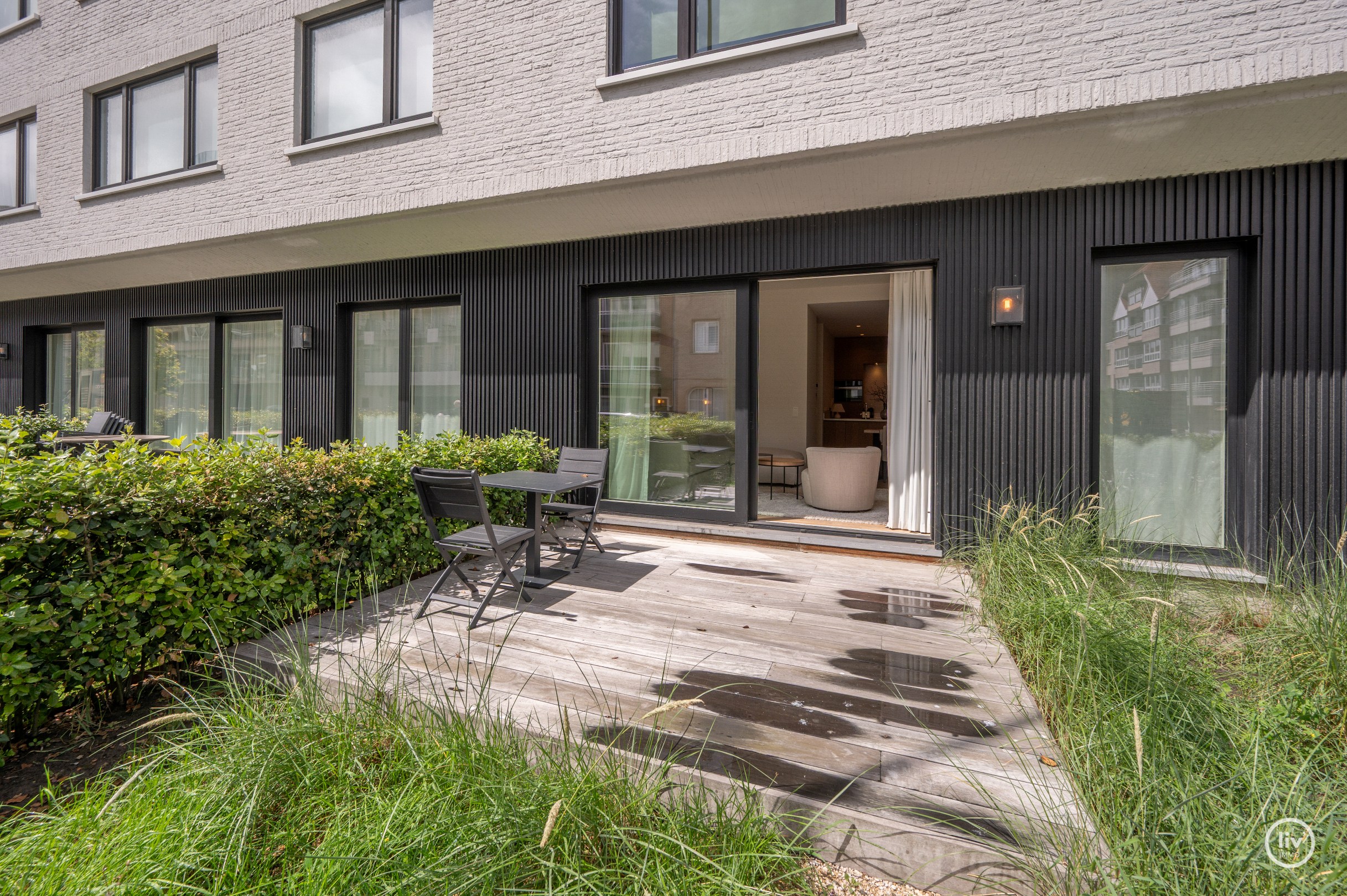 Gezellig gelijkvloersappartement met tof terras gelegen op de Leopoldlaan te Knokke. 