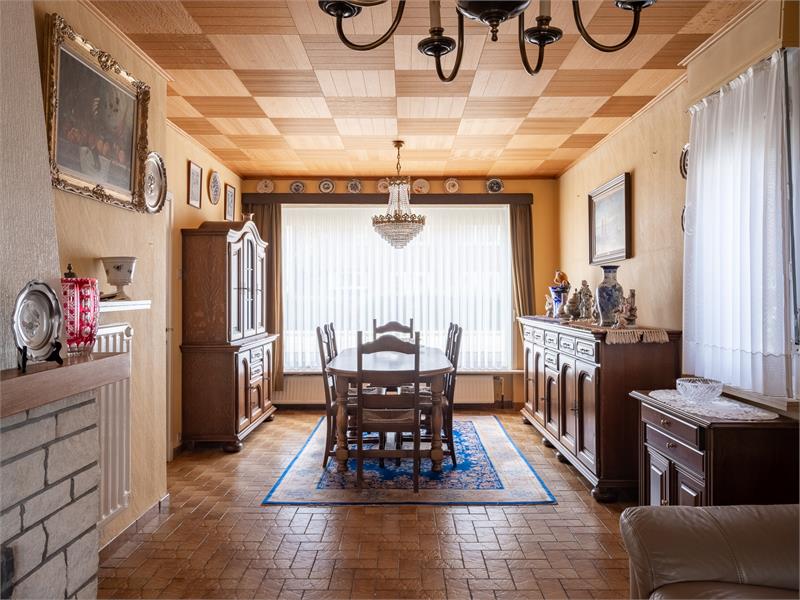 Interessant renovatieproject in groene omgeving 