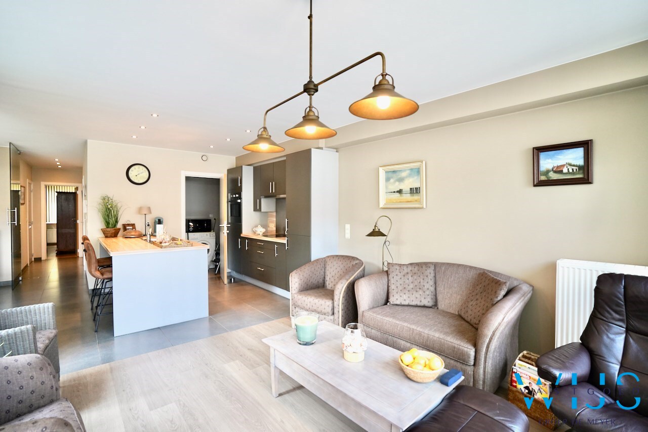 Gelijkvloers appartement met 2 slaapkamers te Zelzate ! 