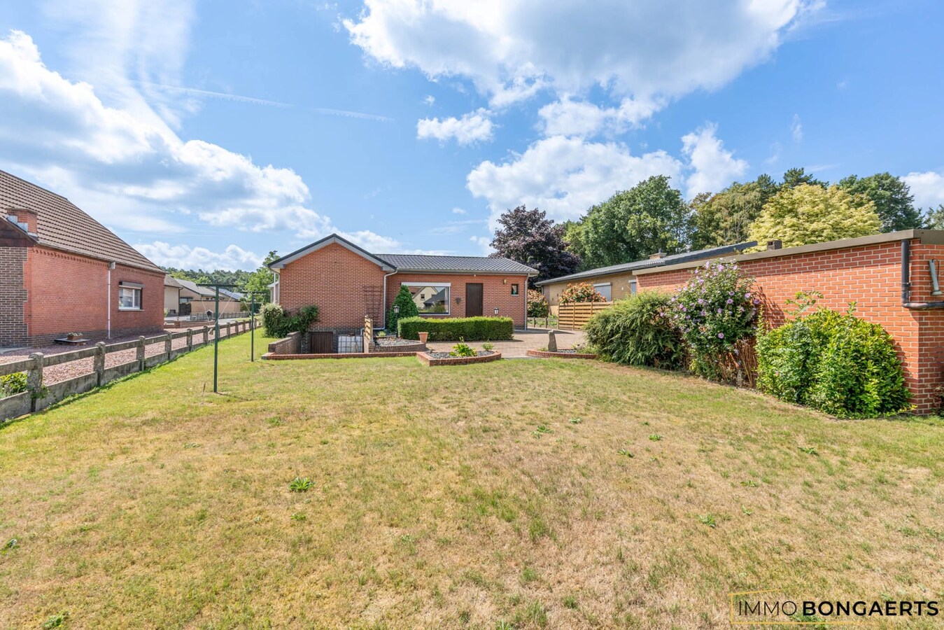 Gelijkvloerse woning op een ideale locatie in Opglabbeek 