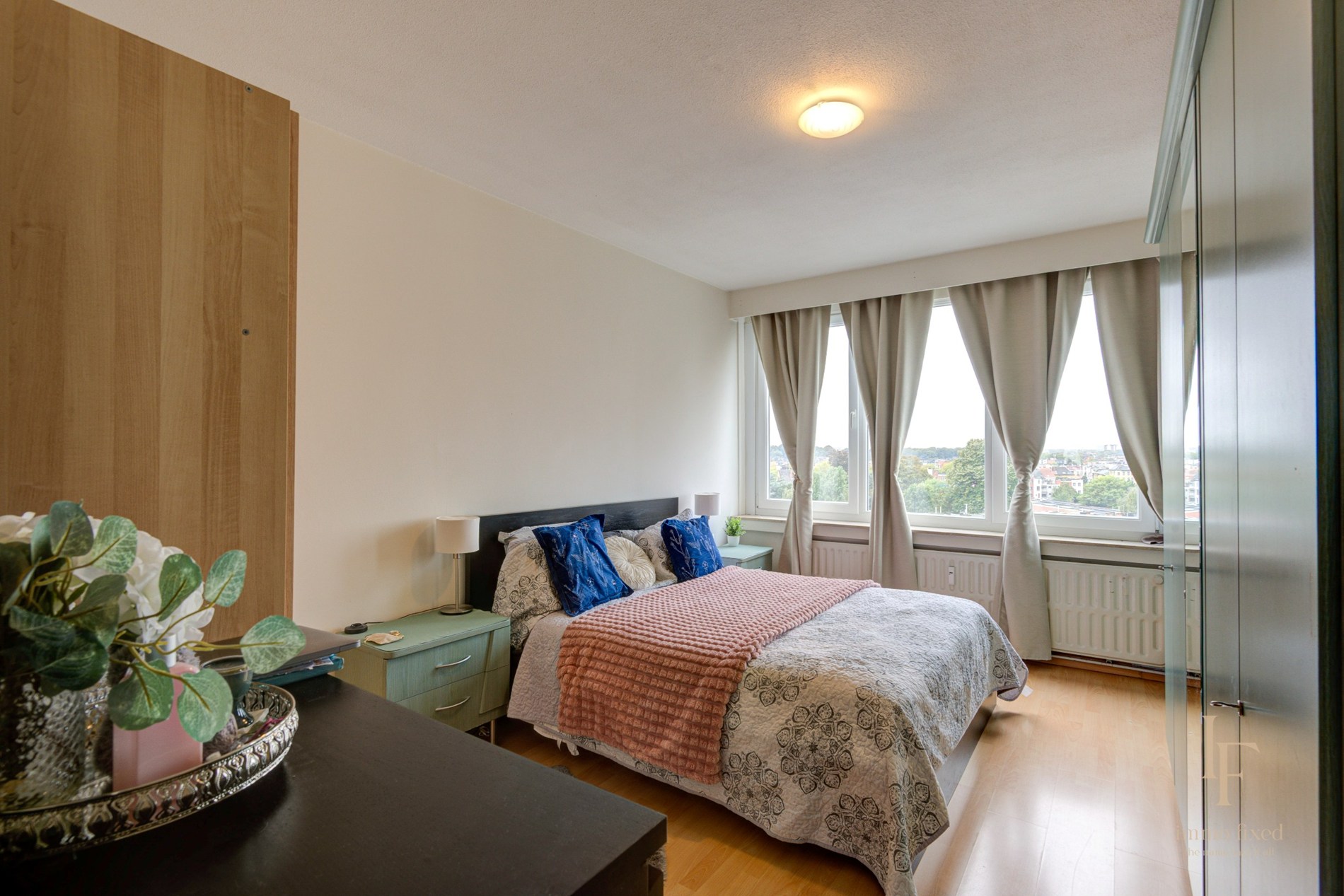 Instapklaar appartement met terras, uitzicht én garagebox! 