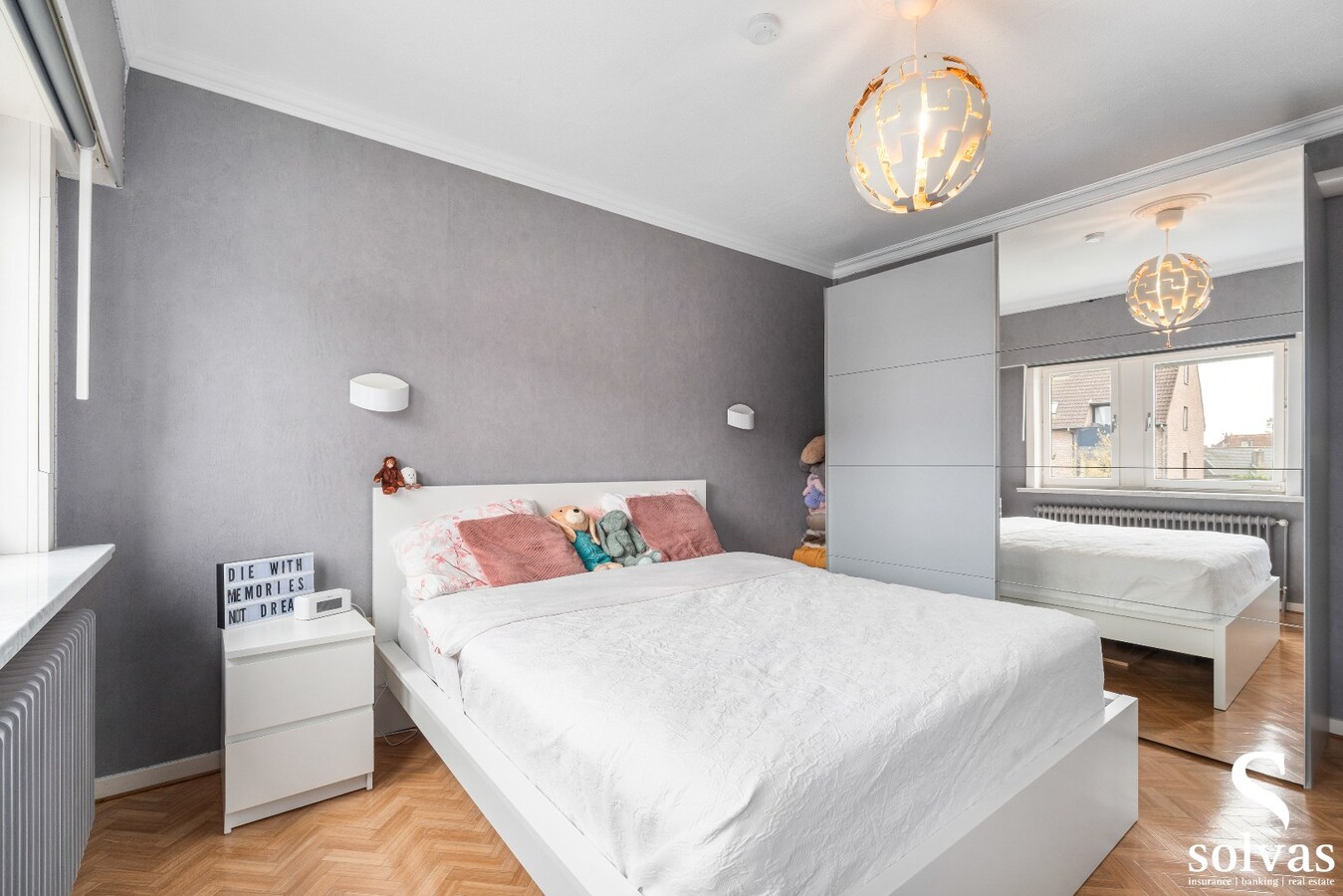 Ruime gezinswoning met grote tuin op centrale ligging in Ursel 