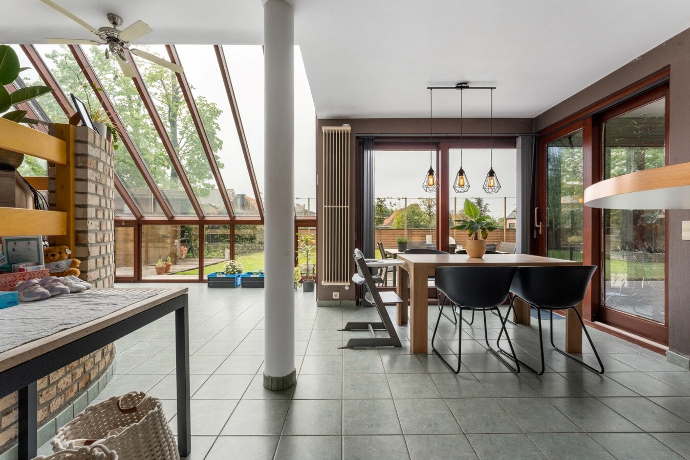 Rustig gelegen villa met 4 slaapkamers op 724m² te Koekelare 